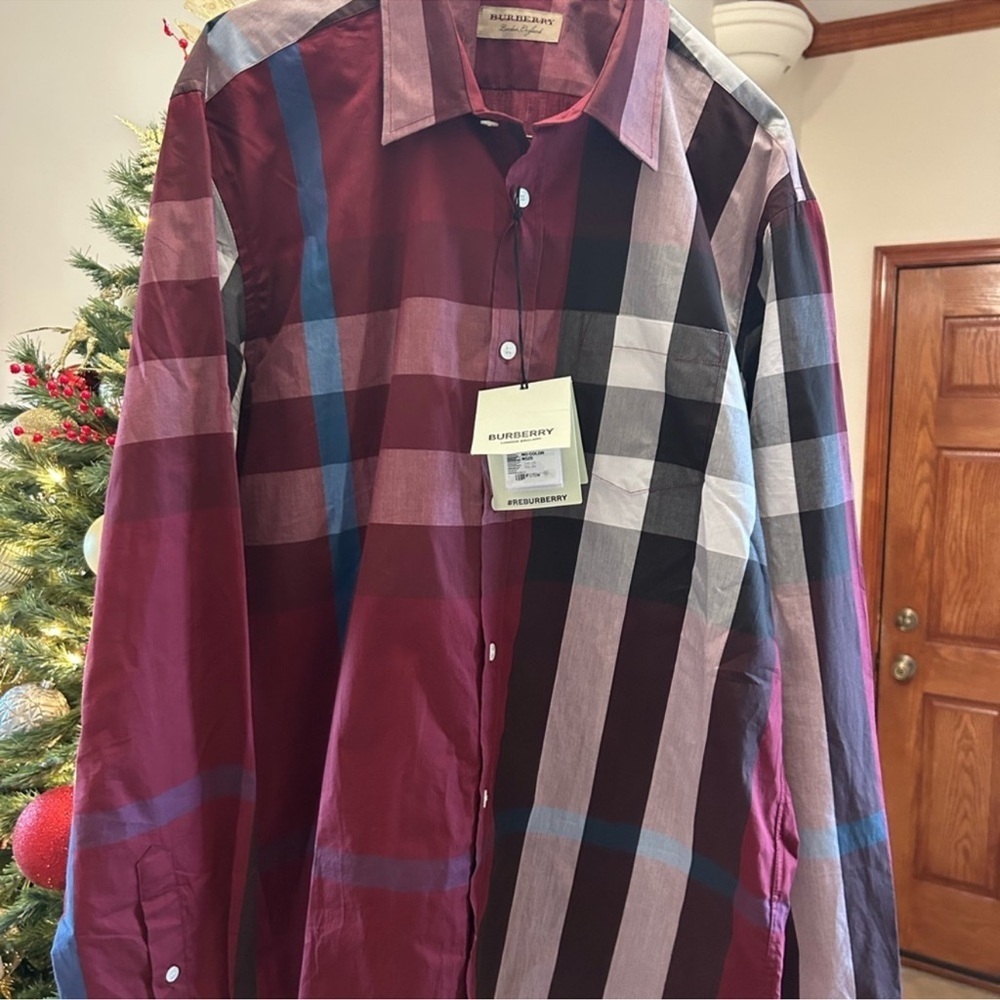 Burberry, London, England, men’s checkered shirt, red and black size XL